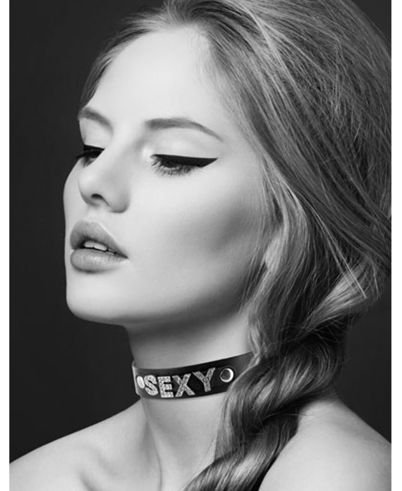 Collier en cuir noir SM avec Sexy en strass 